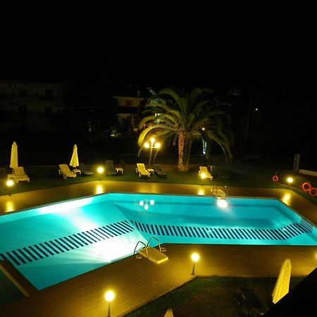 Hotel Idea Fourka Exterior foto