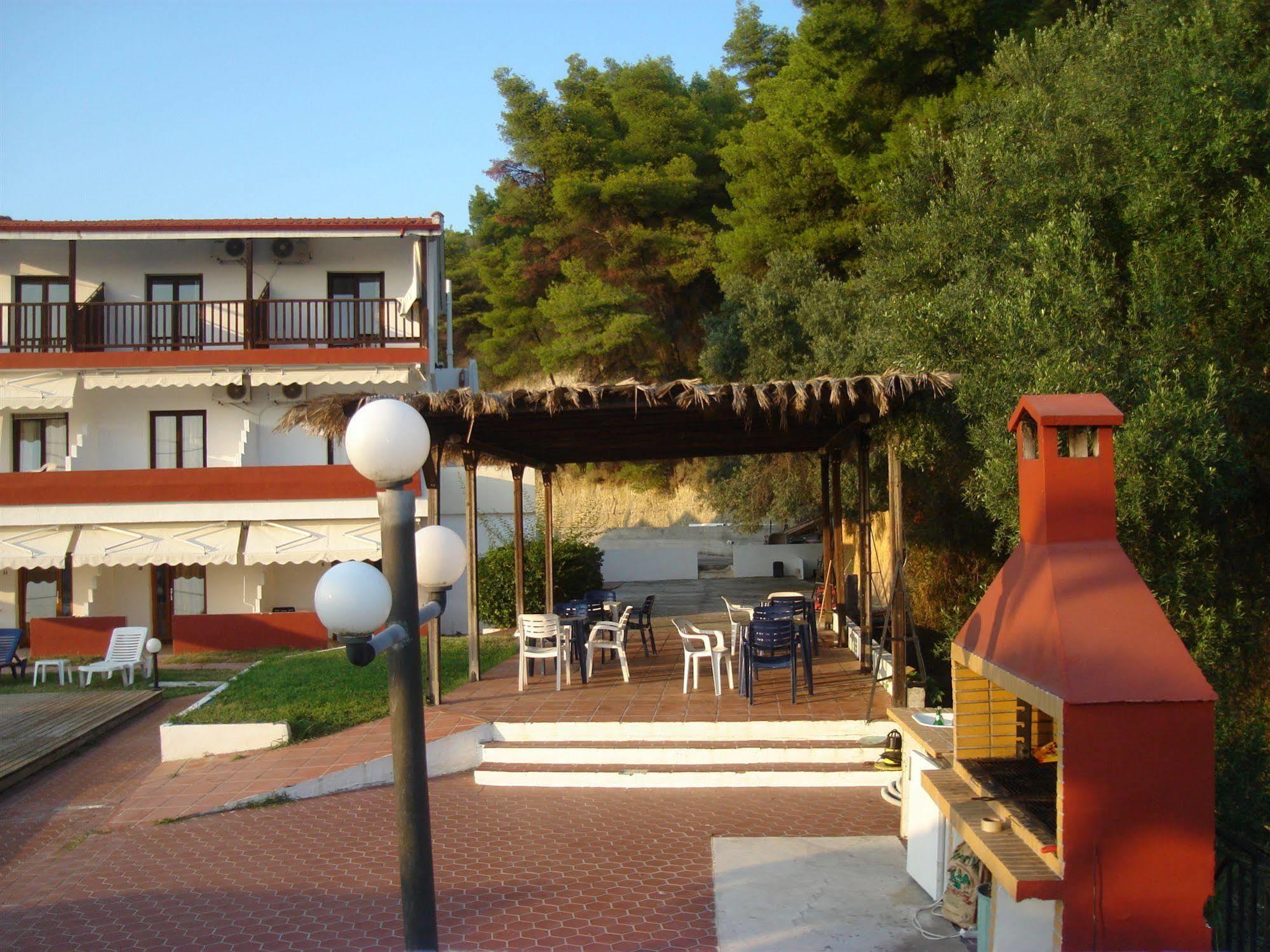 Hotel Idea Fourka Exterior foto